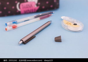 红动网 海量文化用品与自动笔高清图片资源一网打尽