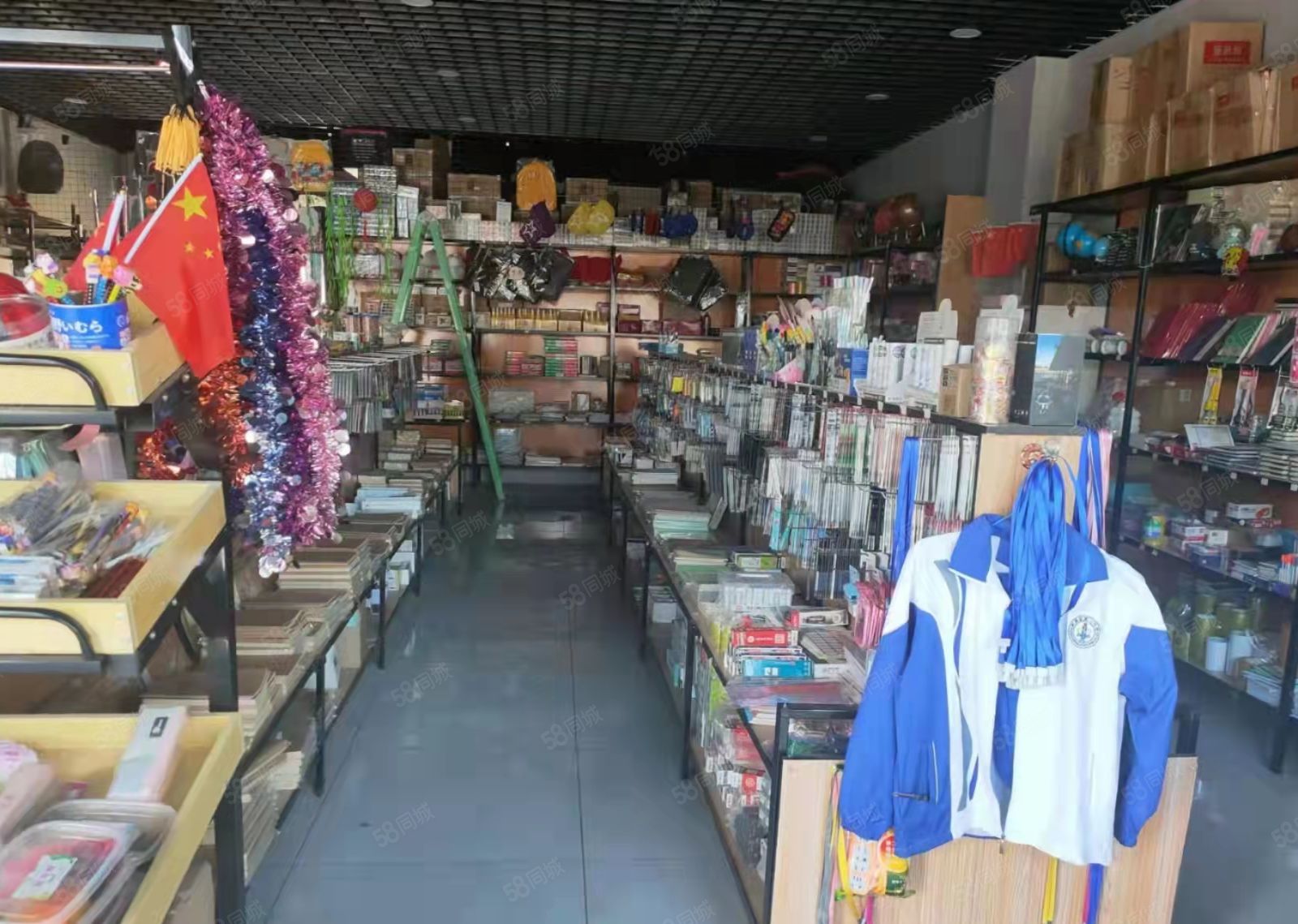 黄冈宝塔店文化办公用品陈列 打造专业与美学并重的文化空间